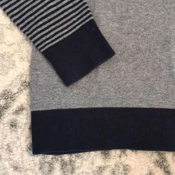Nautica Gray/Navy Sweater-Size S! - Picture 2 of 7